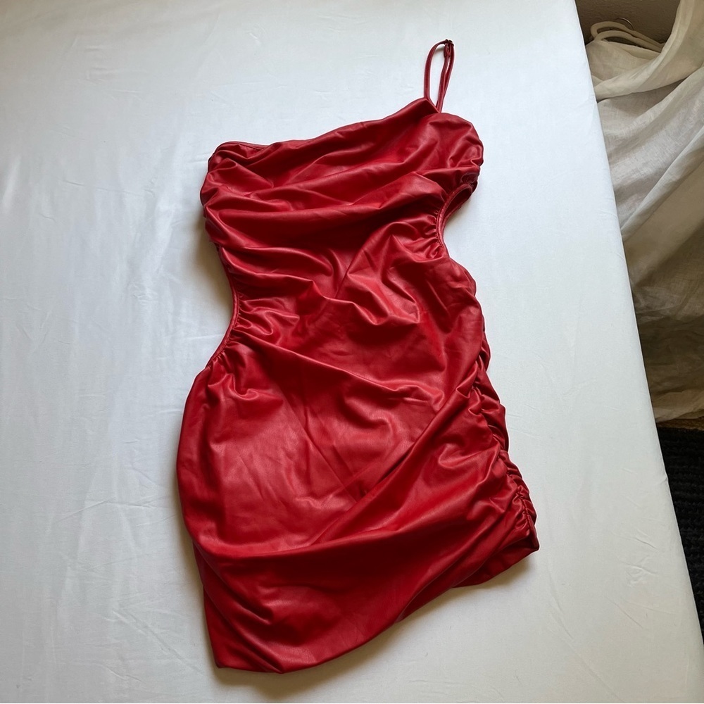 JGR & STN red ruched one‎ shoulder asymmetrical cutout sleeveless bodycon dress